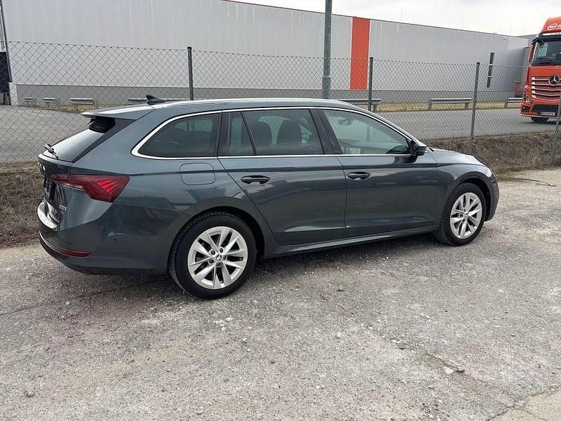 Second-hand Skoda Octavia Style 150 CP (110 kW) 2021 Gri Break