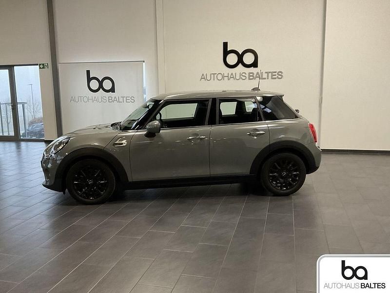 Gebraucht Mini Cooper Pepper 136 PS (100 kW) 2017 Moonwalk grey Kleinwagen