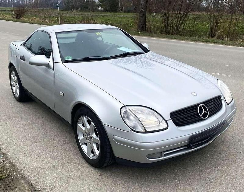Silber Gebraucht 1998 Mercedes SLK230 Cabrio | 7.900 € (Teuer) - Bild 1/4