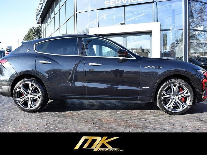 Gebraucht Maserati Levante 275 PS (202 kW) 2019 Nero assoluto (metallic) SUV