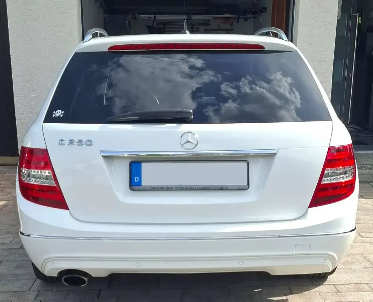 Gebraucht Mercedes C250 Avantgarde Edition 204 PS (150 kW) 2013 Weiß Kombi