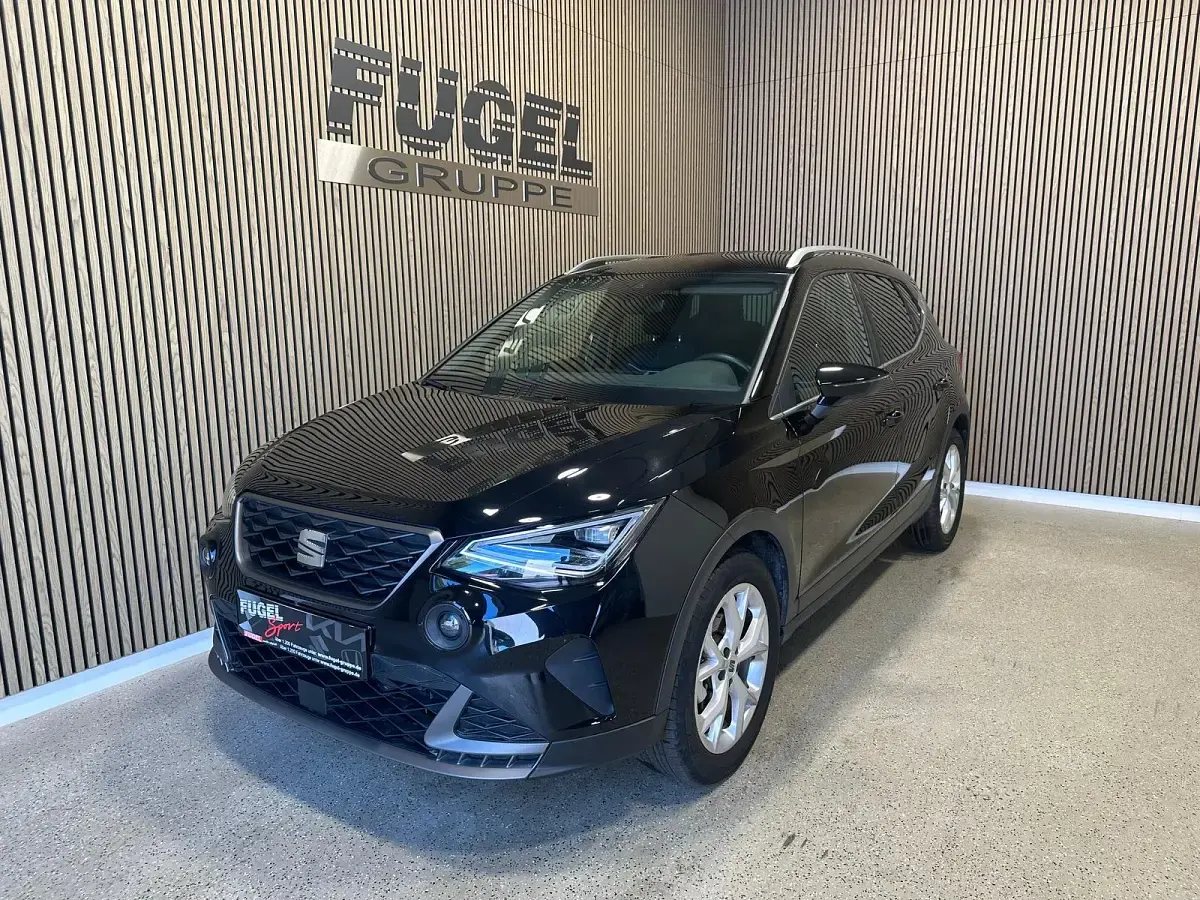 Gebraucht Seat Arona FR-Line 95 PS (69 kW) 2025 Mitternachtsschwarz SUV