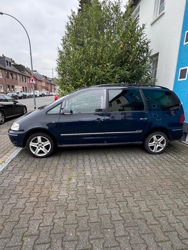 Gebraucht VW Sharan 140 PS (102 kW) 2008 Blau Van / Kleinbus