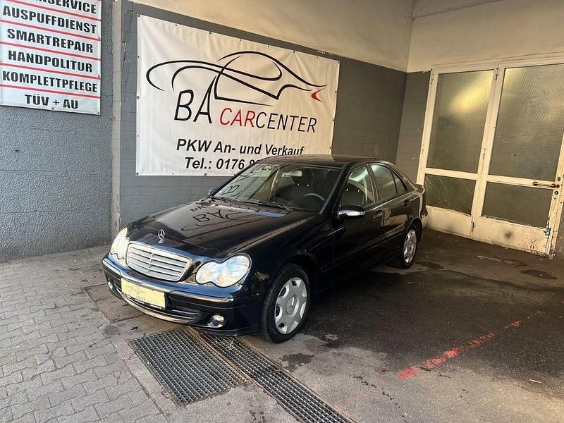 Gebraucht Mercedes C180 143 PS (105 kW) 2006 Schwarz Limousine