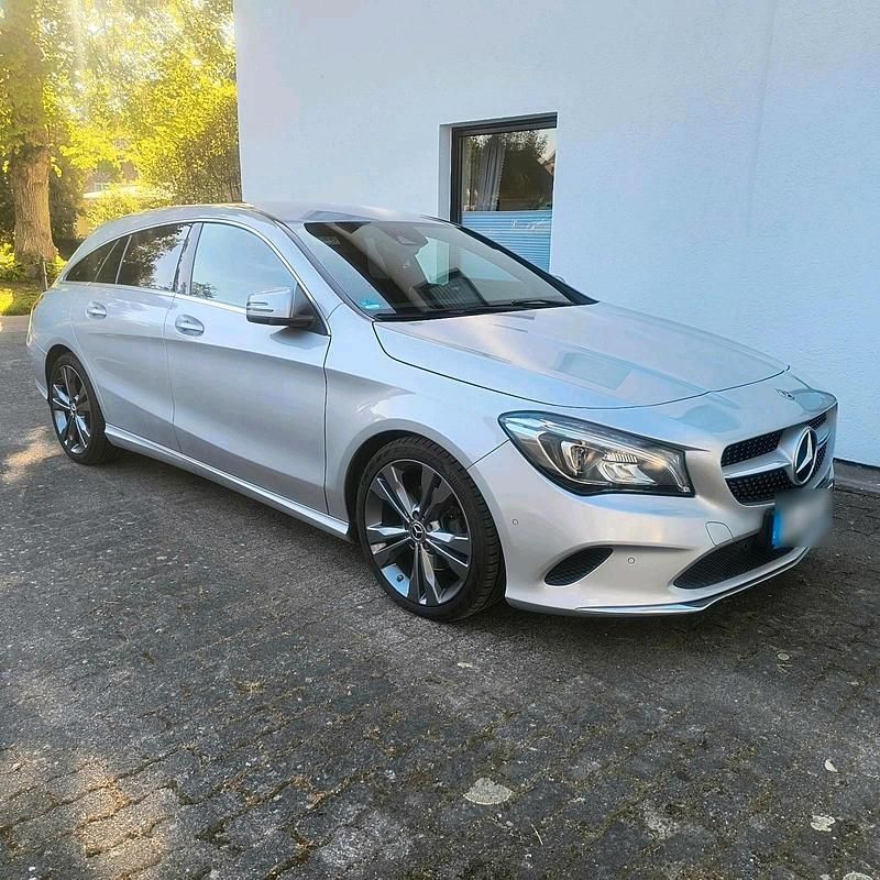 Gebraucht Mercedes CLA180 122 PS (89 kW) 2018 Silber Limousine
