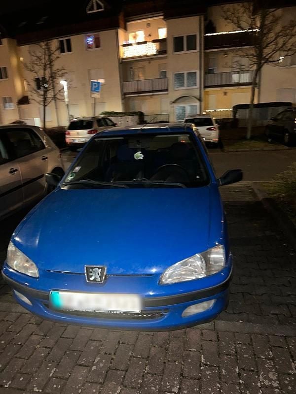 Blau Gebraucht 2001 Peugeot 106 Kleinwagen | 800 € - Bild 1/4
