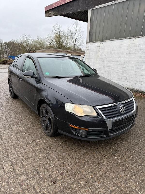Gebraucht VW Passat 105 PS (77 kW) 2005 Schwarz Limousine