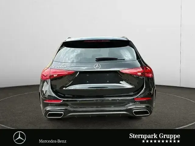 Gebraucht Mercedes C200 AMG 163 PS (119 kW) 2024 Schwarz Limousine