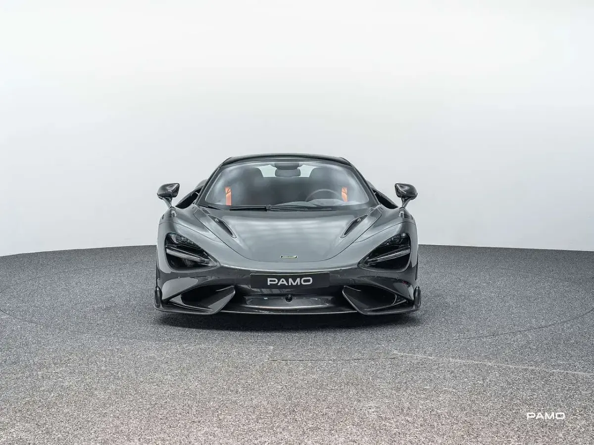 Gebraucht McLaren 765LT 765 PS (562 kW) 2022 Storm grey Cabrio