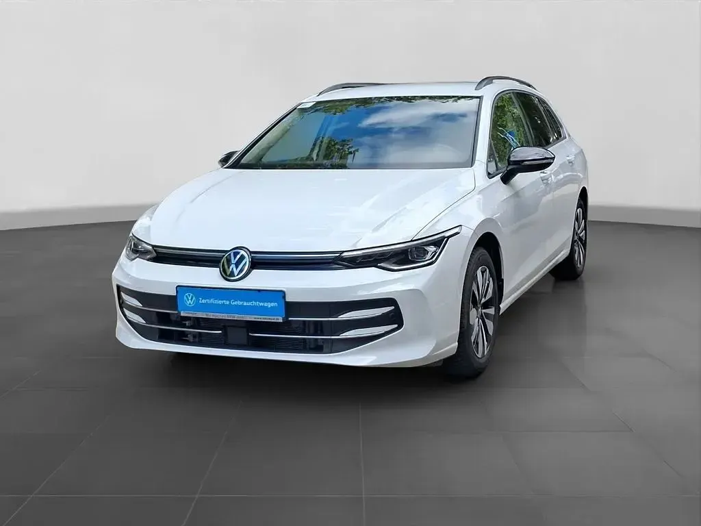 Gebraucht VW Golf VIII Goal 150 PS (110 kW) 2025 Weiß Kombi