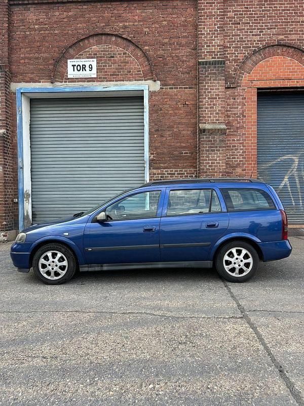 Blau Gebraucht 2002 Opel Astra Comfort Kombi | 900 € (Guter Preis) - Bild 1/4