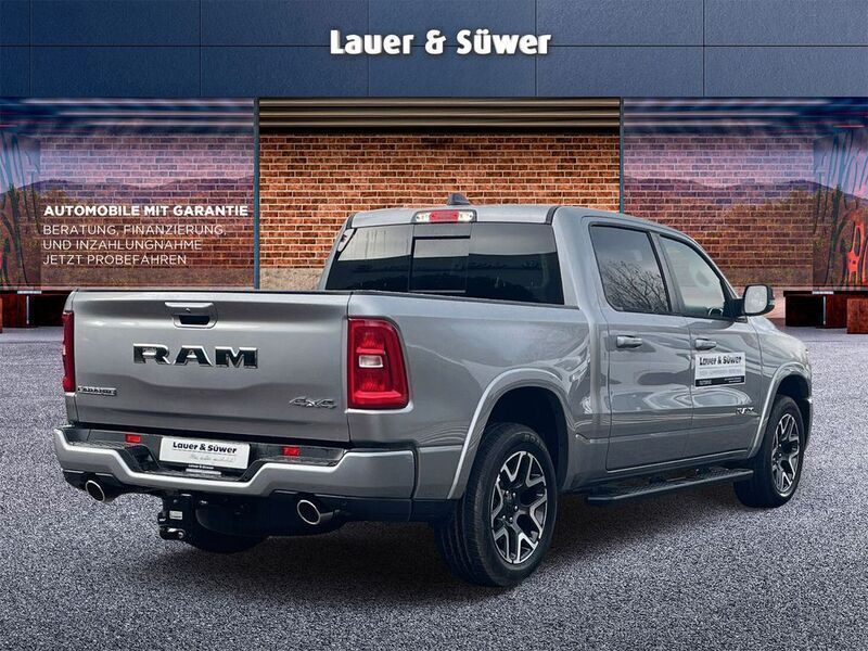 Gebraucht Dodge Ram 426 PS (313 kW) 2024 Silber Pickup