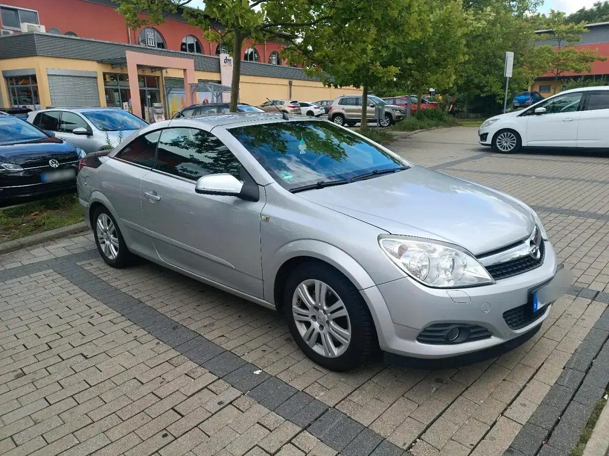 Gebraucht Opel Astra 179 PS (131 kW) 2008 Silber Cabrio
