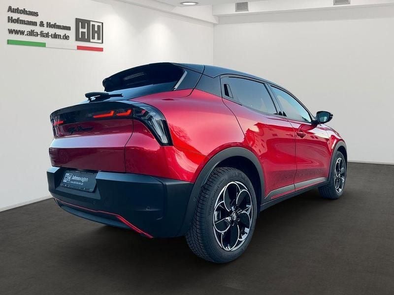 Gebraucht Alfa Romeo GT Junior Edizione Speciale 114 kW (156 PS) 2025 Rot Limousine