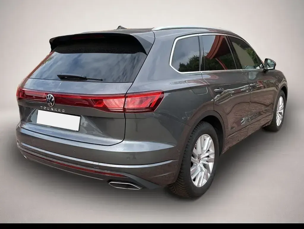 Gebraucht VW Touareg Elegance 231 PS (169 kW) 2024 Grau SUV