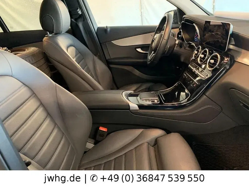Gebraucht Mercedes GLC300e 320 PS (235 kW) 2020 Graphitgrau SUV