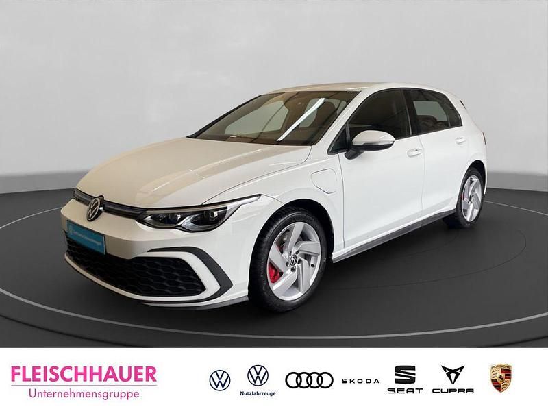 Weiß Gebraucht 2022 VW Golf GTE Limousine | 23.480 € (Guter Preis) - Bild 1/4