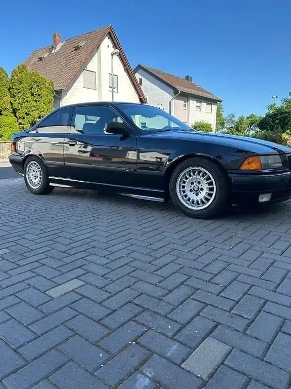 Gebraucht BMW 320 Performance 150 PS (110 kW) 1995 Schwarz Coupé