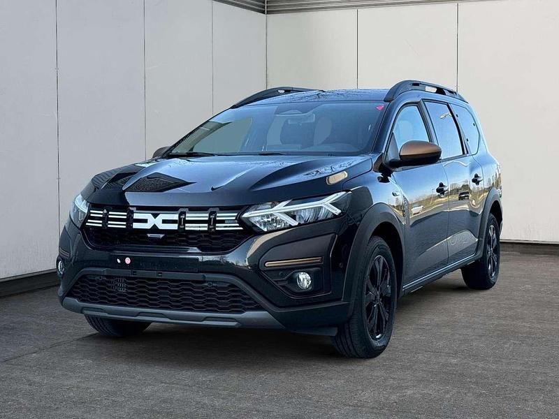 Zeder grün metallic Neu 2025 Dacia Jogger Extreme Kombi | 22.540 € (Fairer Preis) - Bild 1/4