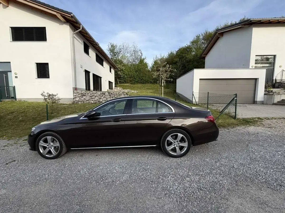 Gebraucht Mercedes E350 Avantgarde 211 PS (155 kW) 2017 Limousine