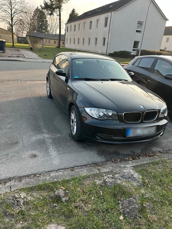 Gebraucht BMW 118 143 PS (105 kW) 2007 Schwarz Kleinwagen
