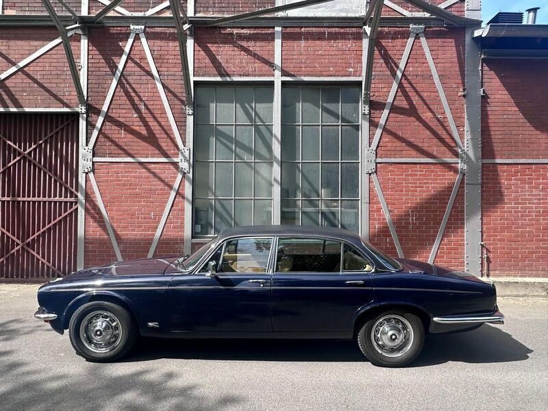 Gebraucht Jaguar XJ12 287 PS (211 kW) 1978 Blau Limousine