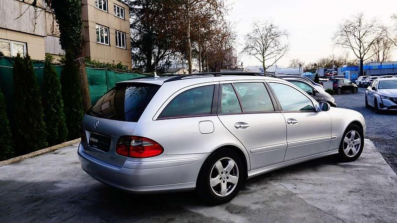 Gebraucht Mercedes E350 272 PS (200 kW) 2006 Iridiumsilber  metalliclack Kombi