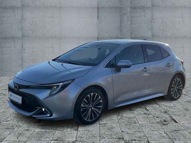 Gebraucht Toyota Corolla Team 140 PS (102 kW) 2024 Silver metallic Limousine
