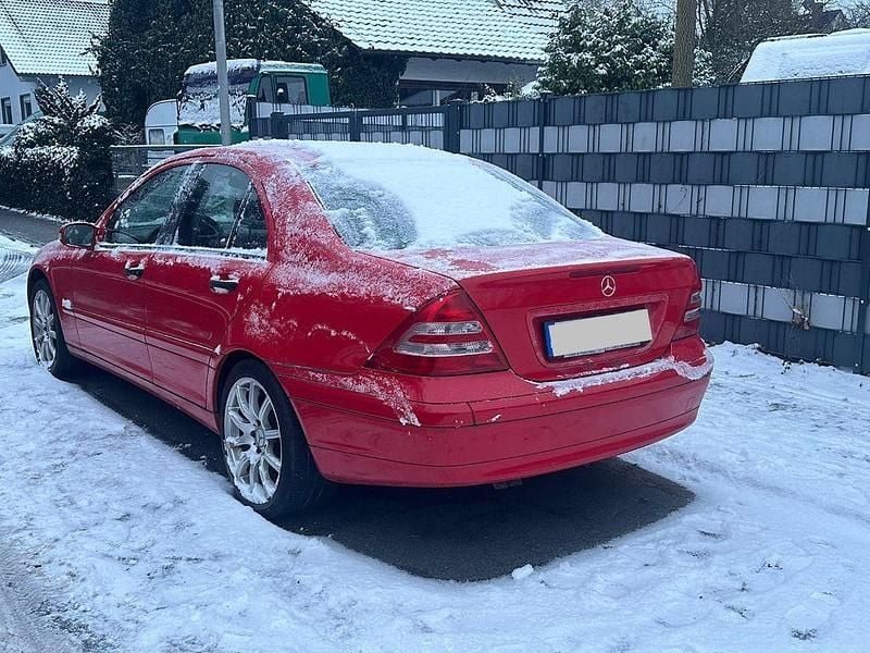 Rot Gebraucht 2001 Mercedes C180 Elegance Limousine | 3.500 € (Fairer Preis) - Bild 1/4