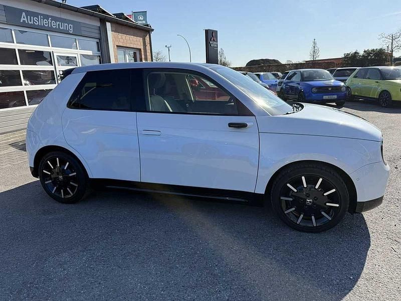 Gebraucht Honda e Advance 113 kW (154 PS) 2022 Weiß Kleinwagen