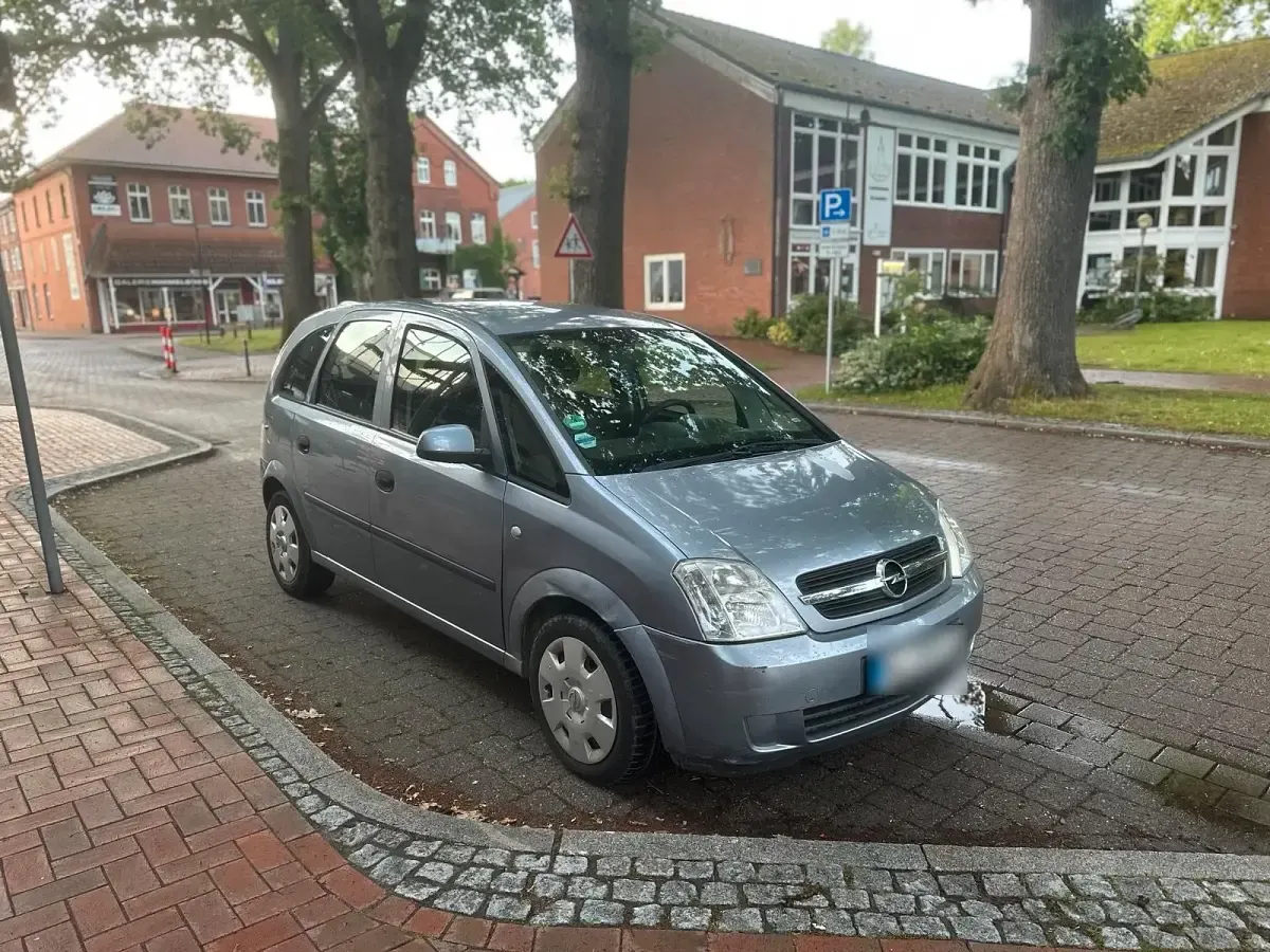 Gebraucht Opel Meriva 87 PS (63 kW) 2003 Silber Van / Kleinbus