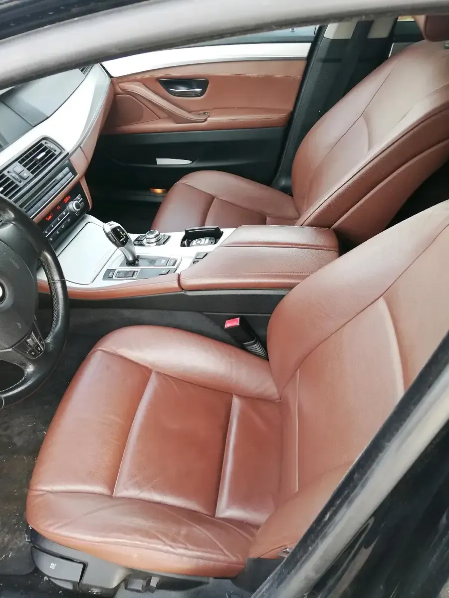 Gebraucht BMW 525 218 PS (160 kW) 2012 Schwarz Kombi