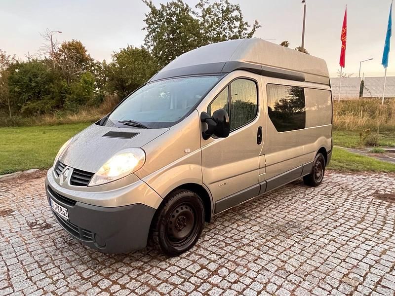 Gold Gebraucht 2008 Renault Trafic Van | 3.300 € (Etwas zu teuer) - Bild 1/4