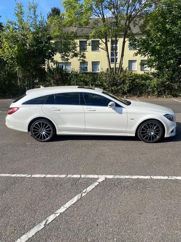 Gebraucht Mercedes CLS350 258 PS (189 kW) 2017 Weiß Kombi