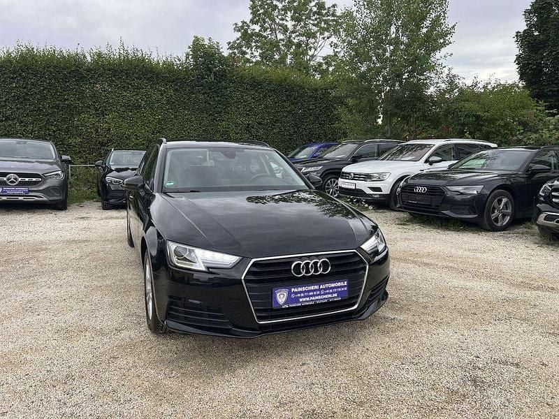 Mythosschwarz Gebraucht 2019 Audi A4 Sport Kombi | 18.599 € (Superpreis) - Bild 1/4