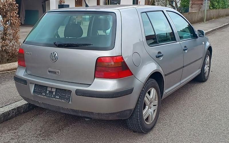 Gebraucht VW Golf IV 75 PS (55 kW) 2002 Grau Limousine