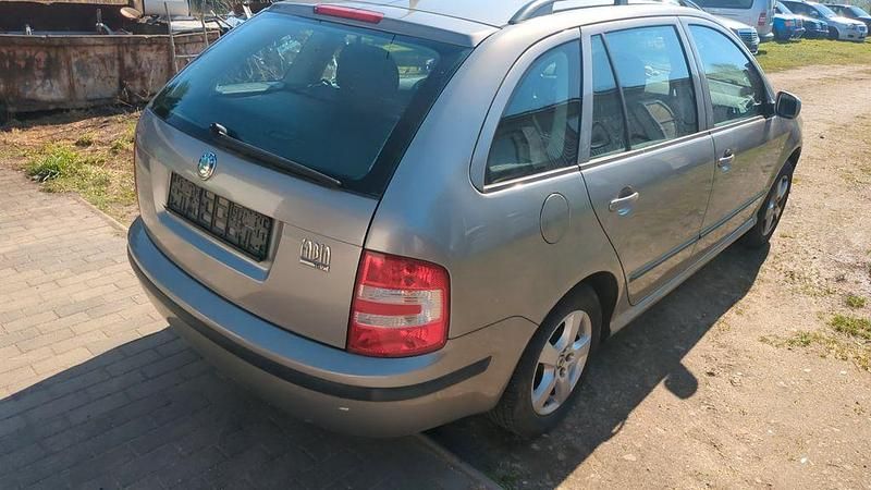 Gebraucht Skoda Fabia Style 80 PS (58 kW) 2006 Beige Kombi