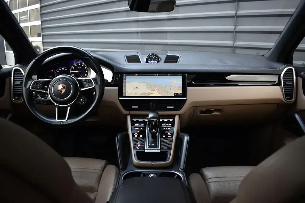 Gebraucht Porsche Cayenne Sport 462 PS (339 kW) 2018 Blau SUV