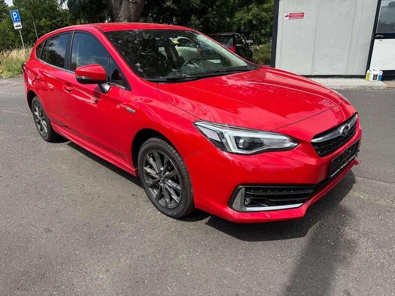 Pure red Gebraucht 2021 Subaru Impreza Trend Kleinwagen | 15.990 € (Fairer Preis) - Bild 1/4