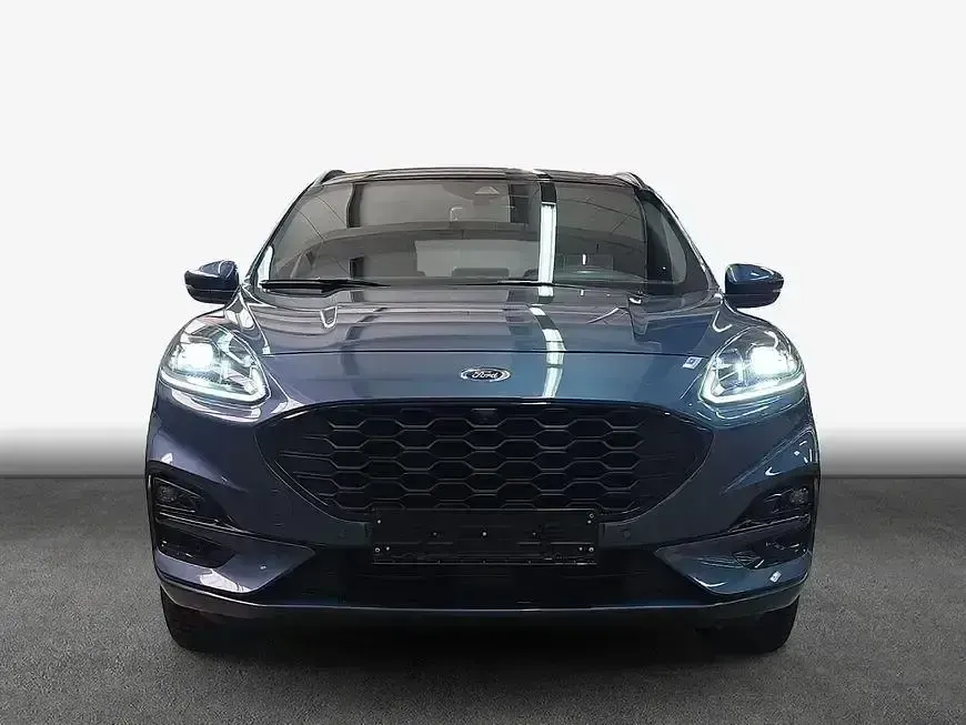 Usado Ford Kuga ST-Line X 224 HP (164 kW) 2024 Azul SUV
