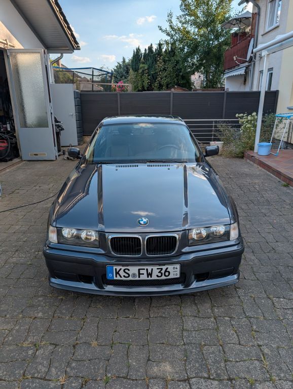 Grau Gebraucht 1997 BMW 328 Sport Line Coupé | 14.999 € (Superpreis) - Bild 1/4
