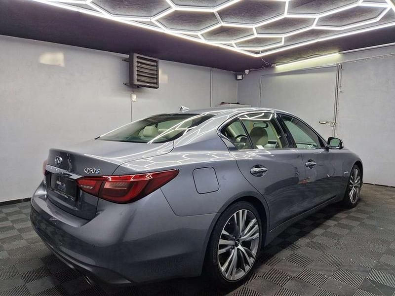 Gebraucht Infiniti Q50 364 PS (267 kW) 2018 Grau Limousine
