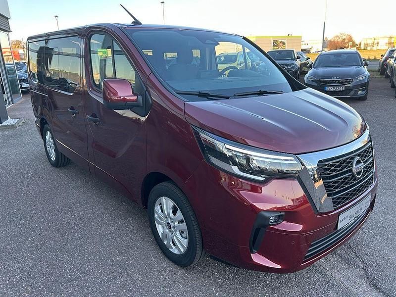 Neu Nissan Primastar Tekna 170 PS (125 kW) 2026 Rot Van / Kleinbus