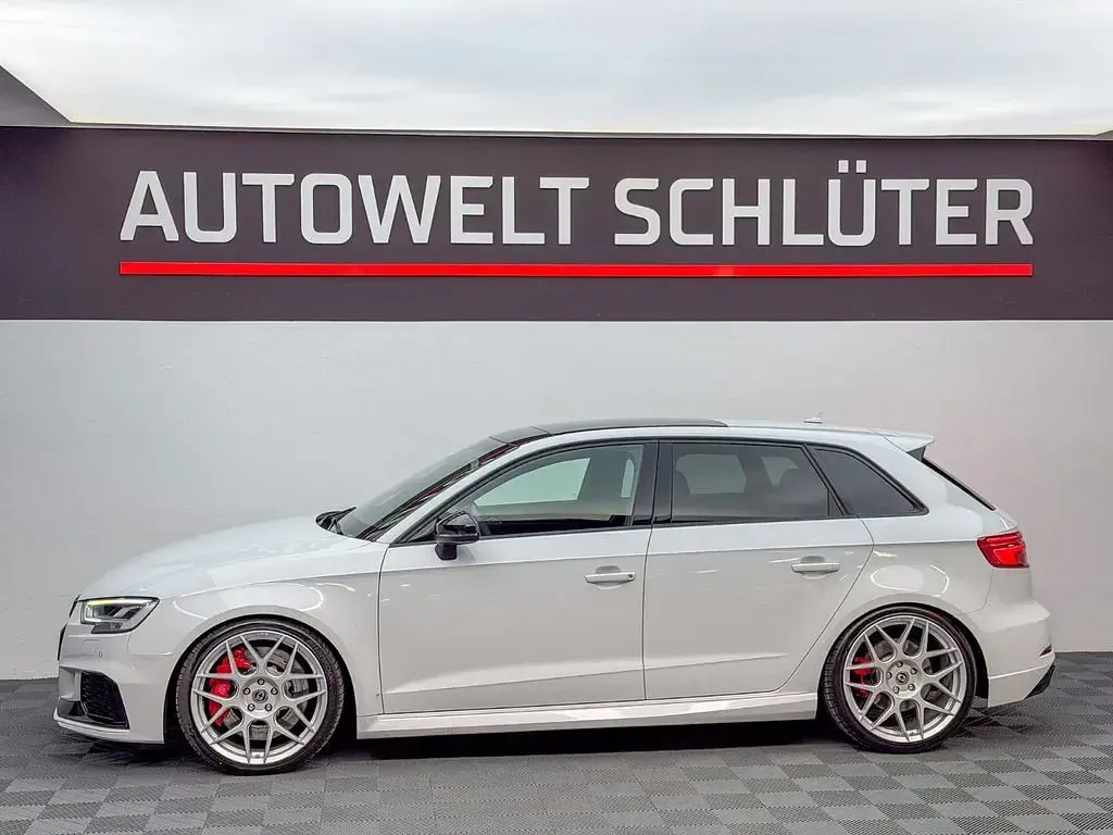 Gebraucht Audi RS3 Comfort 400 PS (294 kW) 2018 Weiß Limousine