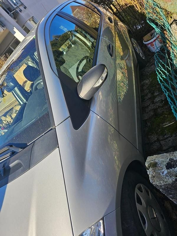 Gebraucht Mercedes A150 102 PS (75 kW) 2007 Silber Kleinwagen