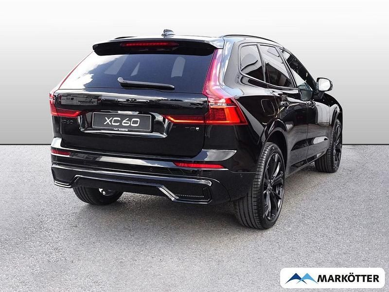 Neu Volvo XC60 Plus 455 PS (334 kW) 2025 Schwarz SUV