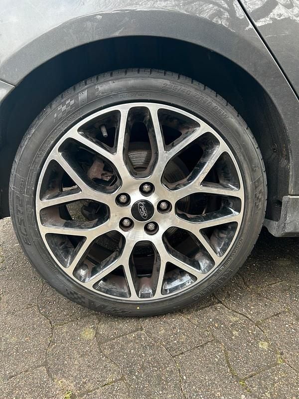 Gebraucht Ford Focus ST-Line 140 PS (102 kW) 2018 Grau Limousine