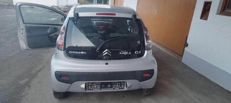 Gebraucht Citroën C1 SELECTION 68 PS (50 kW) 2011 Kleinwagen
