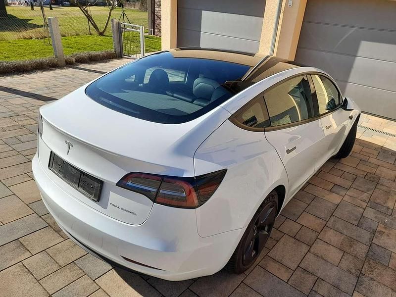 Gebraucht Tesla Model 3 366 kW (498 PS) 2022 Weiß Limousine
