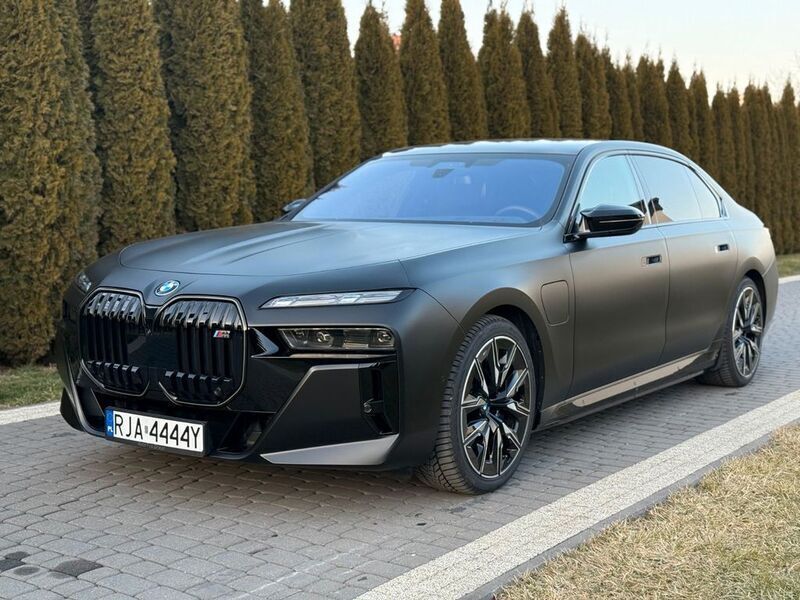 Schwarz Gebraucht 2024 BMW M760e Limousine | 140.899 € - Bild 1/4